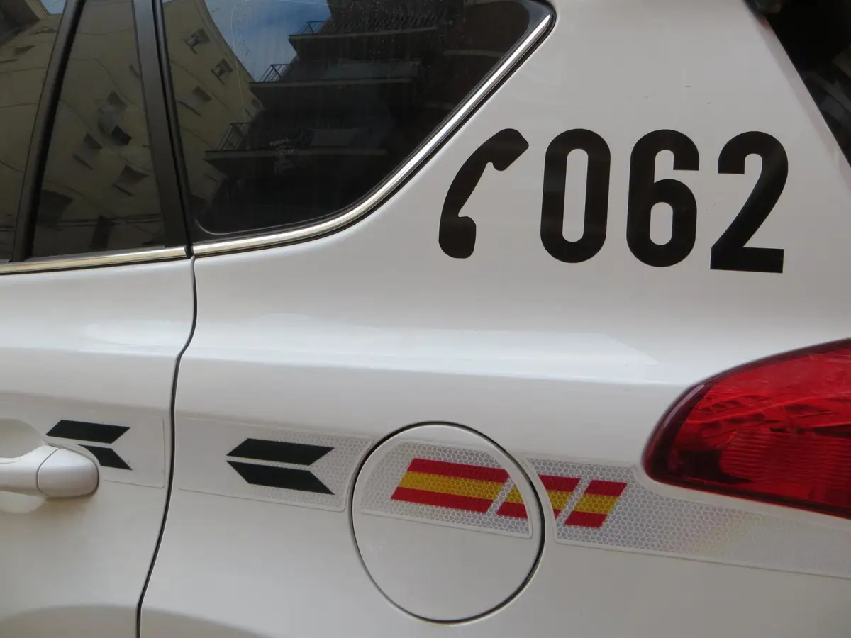 Intervienen 3.492 botellas de alcohol ilegal en una nave industrial de Gran Canaria