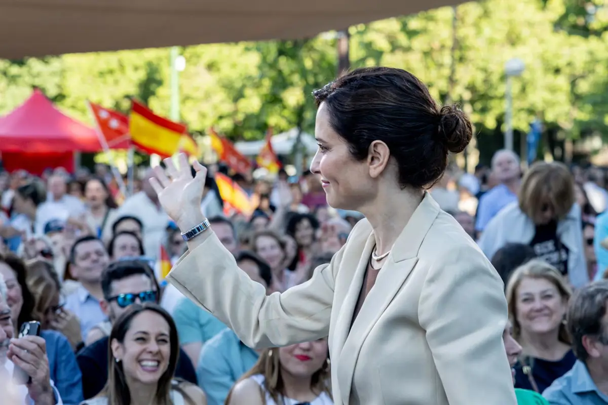 Ayuso prevé un Madrid de 2040 con 8 millones de habitantes y la inteligencia artificial como clave