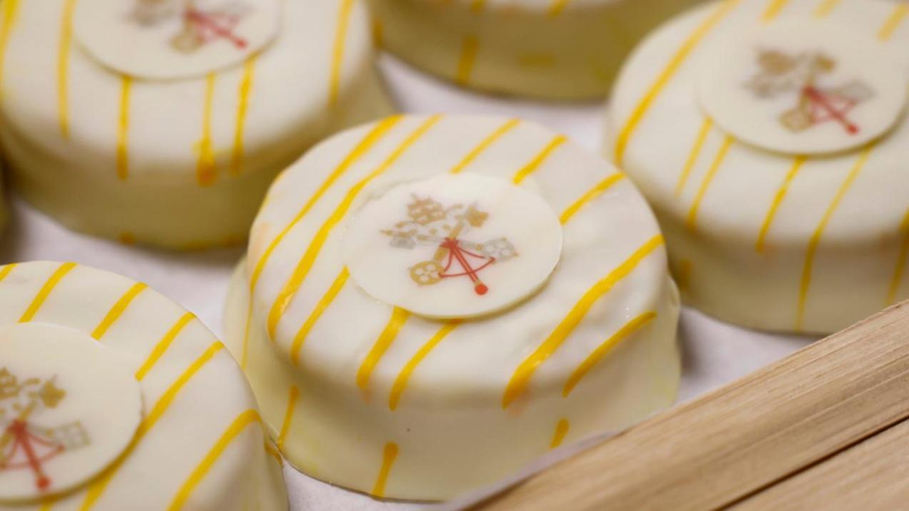 La Comunidad de Madrid presenta Cor Unum, un postre dedicado al Papa León XIV disponible para