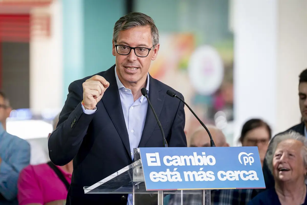 El PP critica que Sánchez lance una "ofensiva contra los pilares del Estado para ocultar su