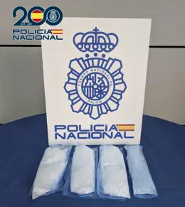 Detenido un viajero en el aeropuerto de Gran Canaria con un kilo de metanfetamina en su equipaje