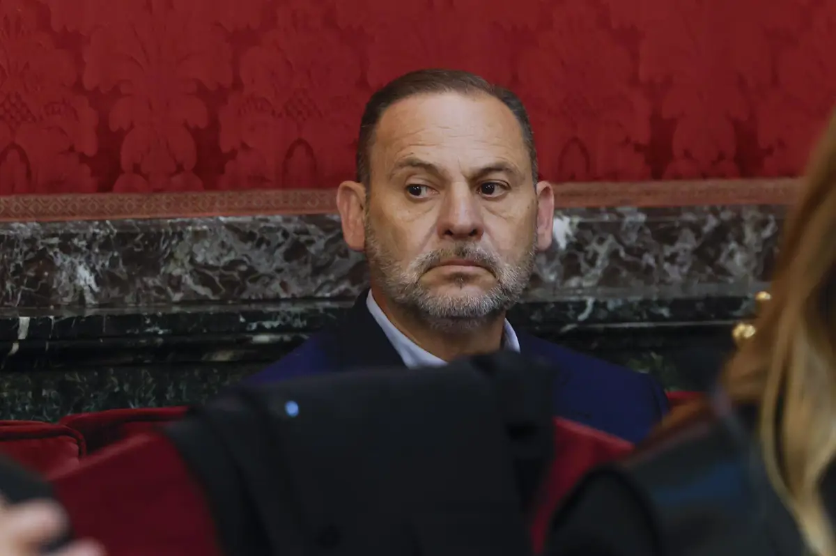 El Supremo sostiene que Ábalos recibió dos millones para gestionar la compra de mascarillas a