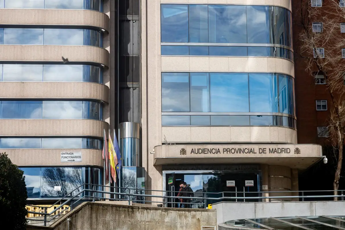 Condenado a tres años de prisión por intentar incendiar a su pareja en Villanueva tras rociarla