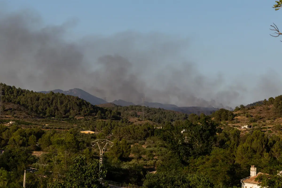 Controlado el incendio en Soneja (Castellón); los bomberos de Valencia atendieron 25 incendios