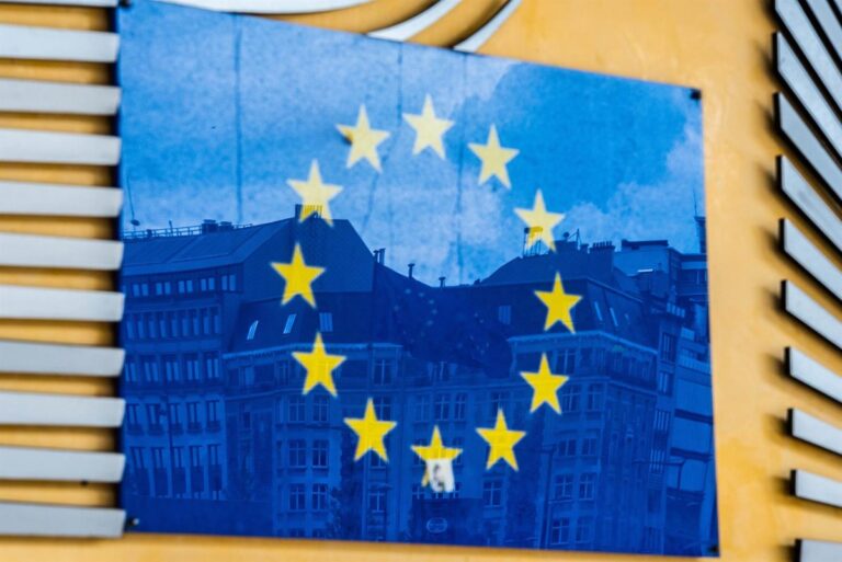Bruselas pide a España mayores esfuerzos contra la corrupción y más acciones sobre conflictos de