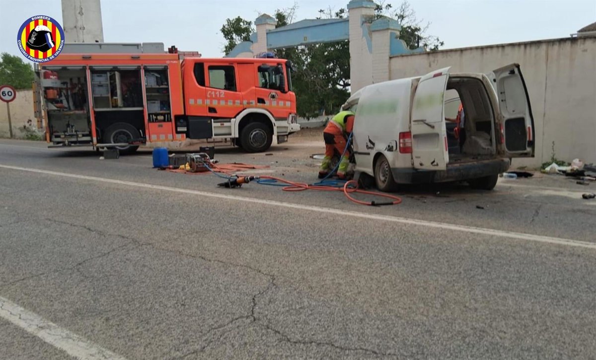 Fallece un conductor tras salirse de la N-3 y estrellarse contra un muro en Utiel