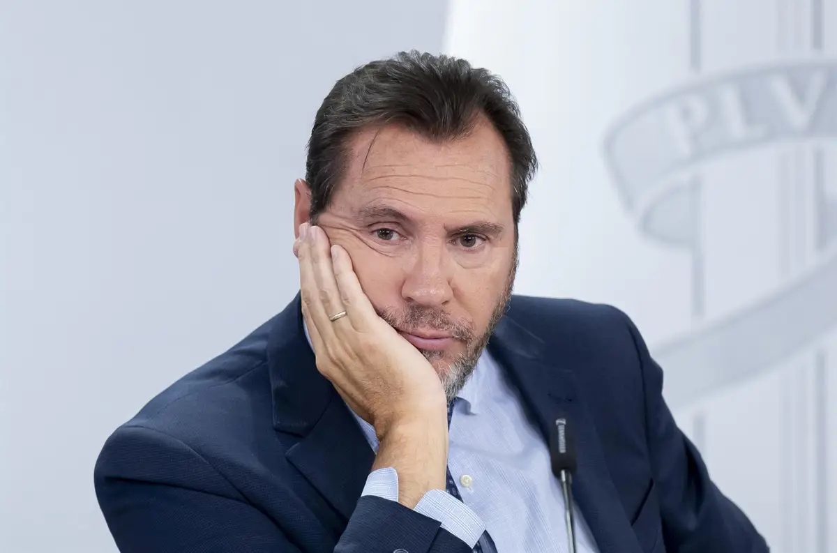 El pleno de la Diputación de València critica a Óscar Puente y exige un plan para las Cercanías