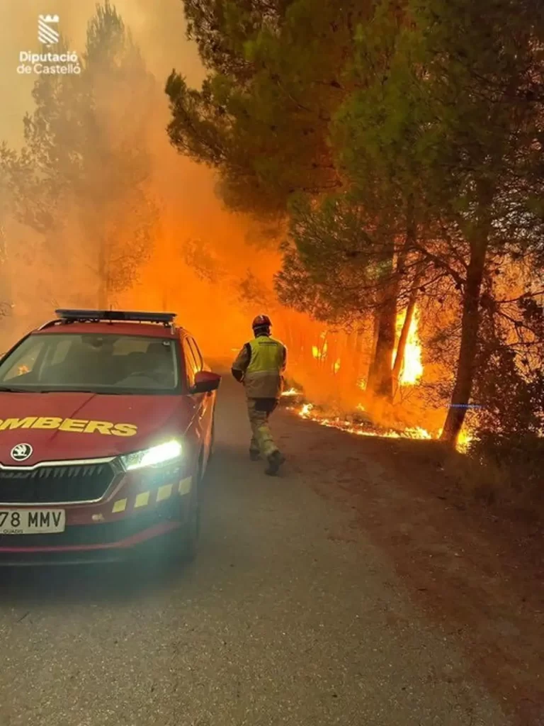 Los vecinos de Sueras, Chóvar y Alfondeguilla pueden volver a sus casas; quedan 5.200 desalojados