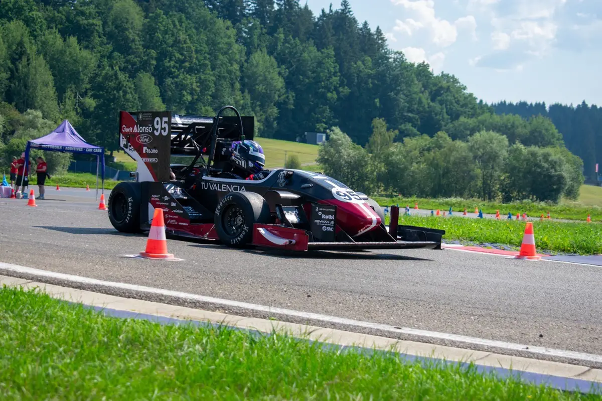 El equipo FSUPV triunfa en la competición universitario de automovilismo en Austria 2026