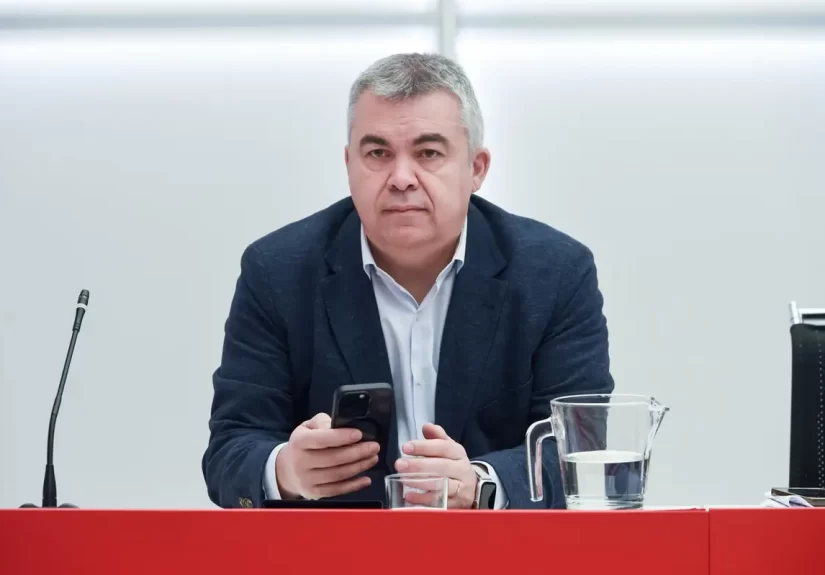 El juez del caso Leire señala que Cerdán pagó a la exmilitante con fondos del PSOE por sus