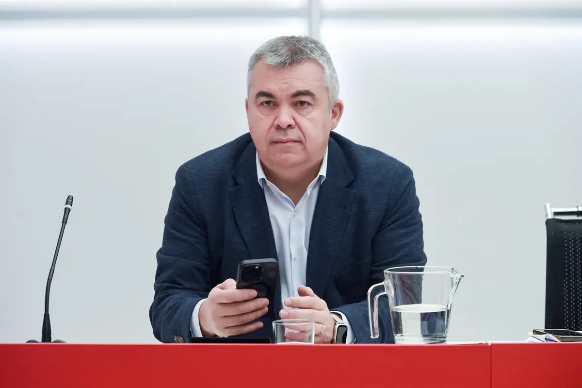 El juez del caso Leire señala que Cerdán pagó a la exmilitante con fondos del PSOE por sus