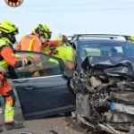 Excarcelan a dos personas tras un accidente de tráfico en la CV