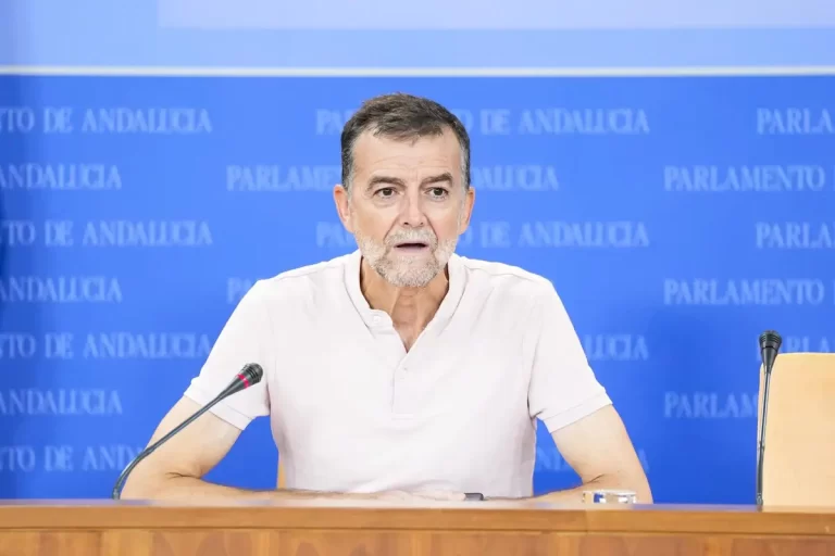 Sumar exige responsabilidades por el informe de Ceuta e IU menciona ceses en la Policía y a