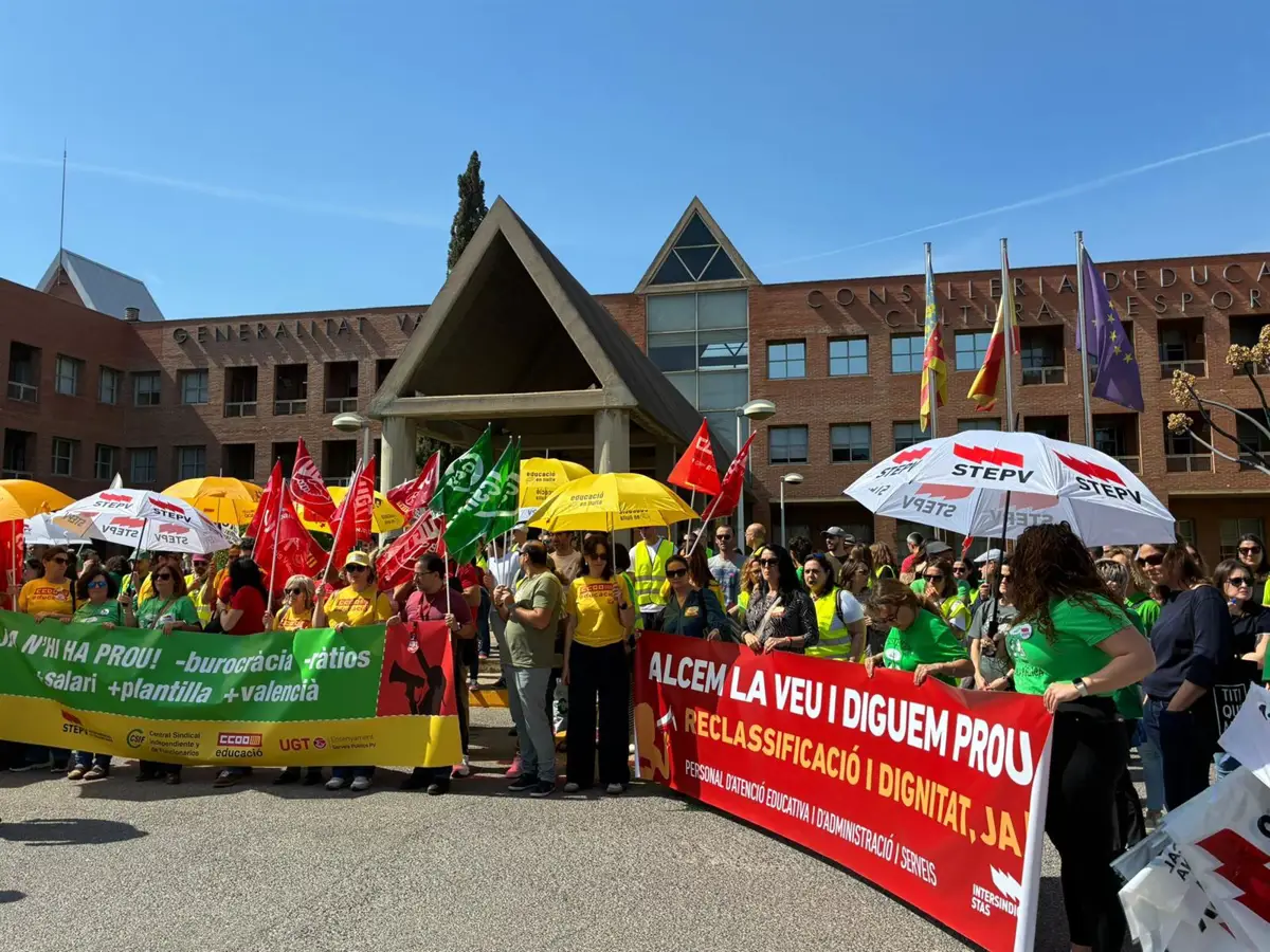 CCOO responde a Ortí: "Es falso que no queramos negociar, el conflicto continúa"