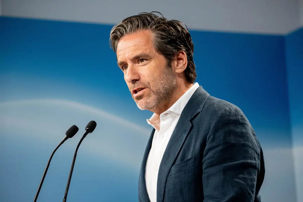 El PP desconfía del CIS y lo llama "broma": "¿Le va bien al Gobierno tras lo de Ceuta?"