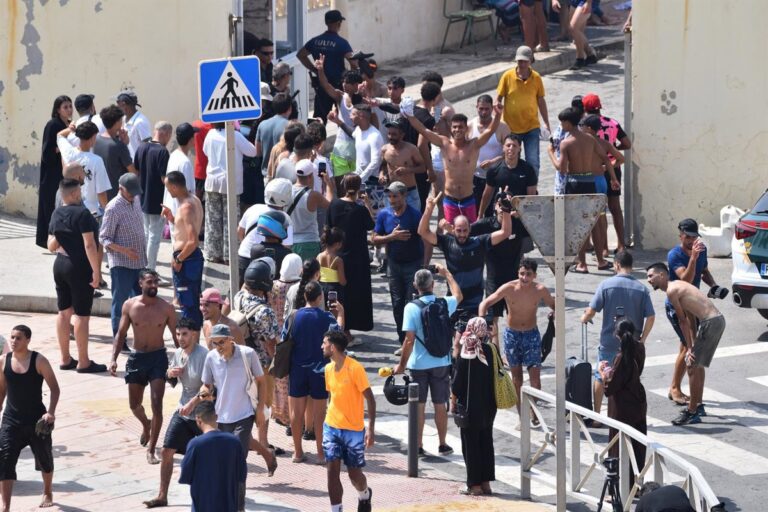 Italia y España extienden 15 días la suspensión de Schengen debido a la crisis en Ceuta