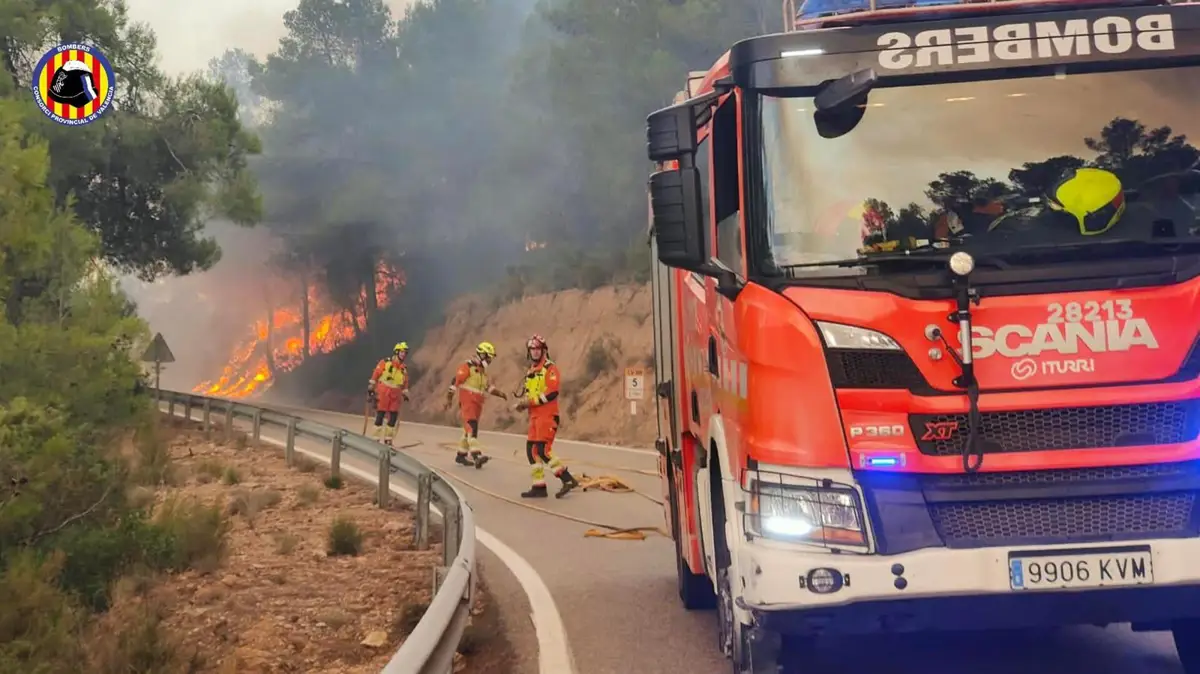 El alcalde de Tuéjar expresa su dolor por el incendio que afecta a la comunidad