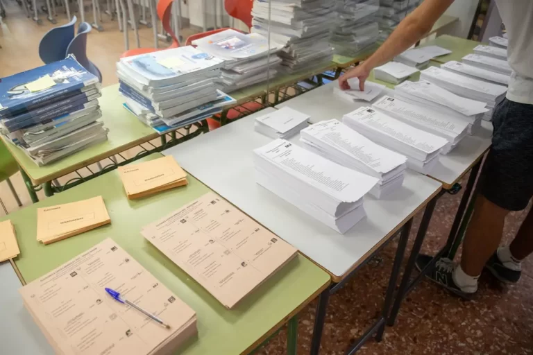 Partidos y coaliciones se apresuran a registrar candidaturas antes del lunes final